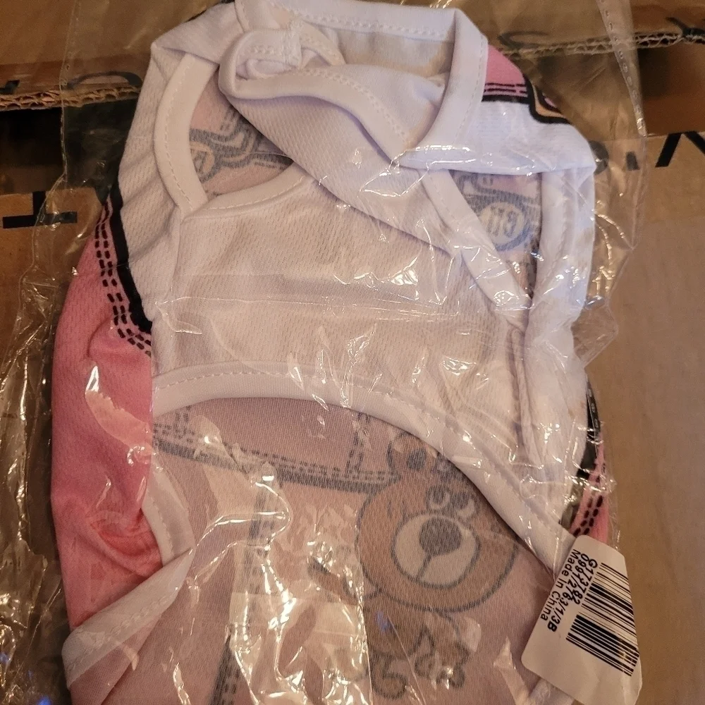 Small shirt NWT FOR A SMALL DOG